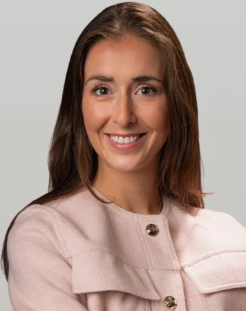 Pauline Guillon - Portrait