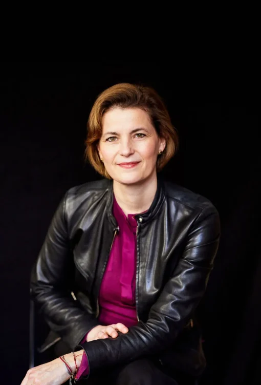 Portrait de Myrtille Dumonteil, commissaire-priseur et partenaire d’ADD Associés